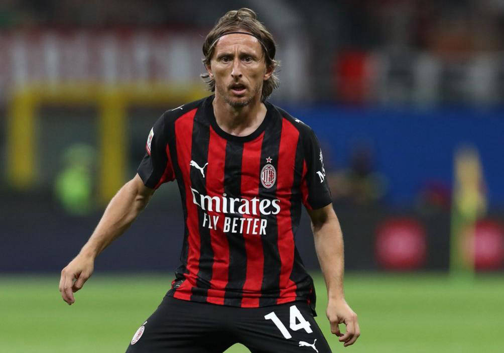 逆天操作！前西汉姆球员社媒炫耀贩毒，被判入狱三年