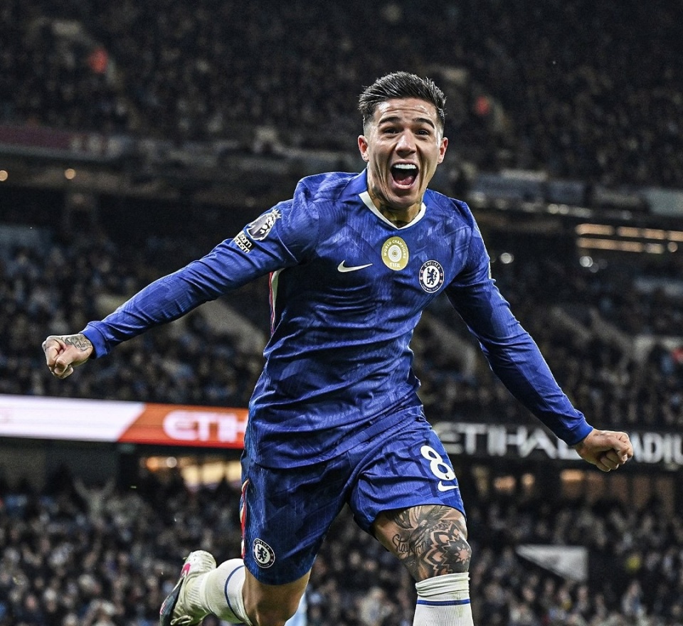 铜梁龙官方：下赛季球衣为主红客白，欢迎球迷投票27赛季球衣