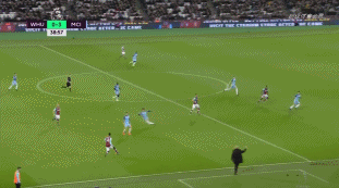 海因策执教阿森纳全情投入训练比赛